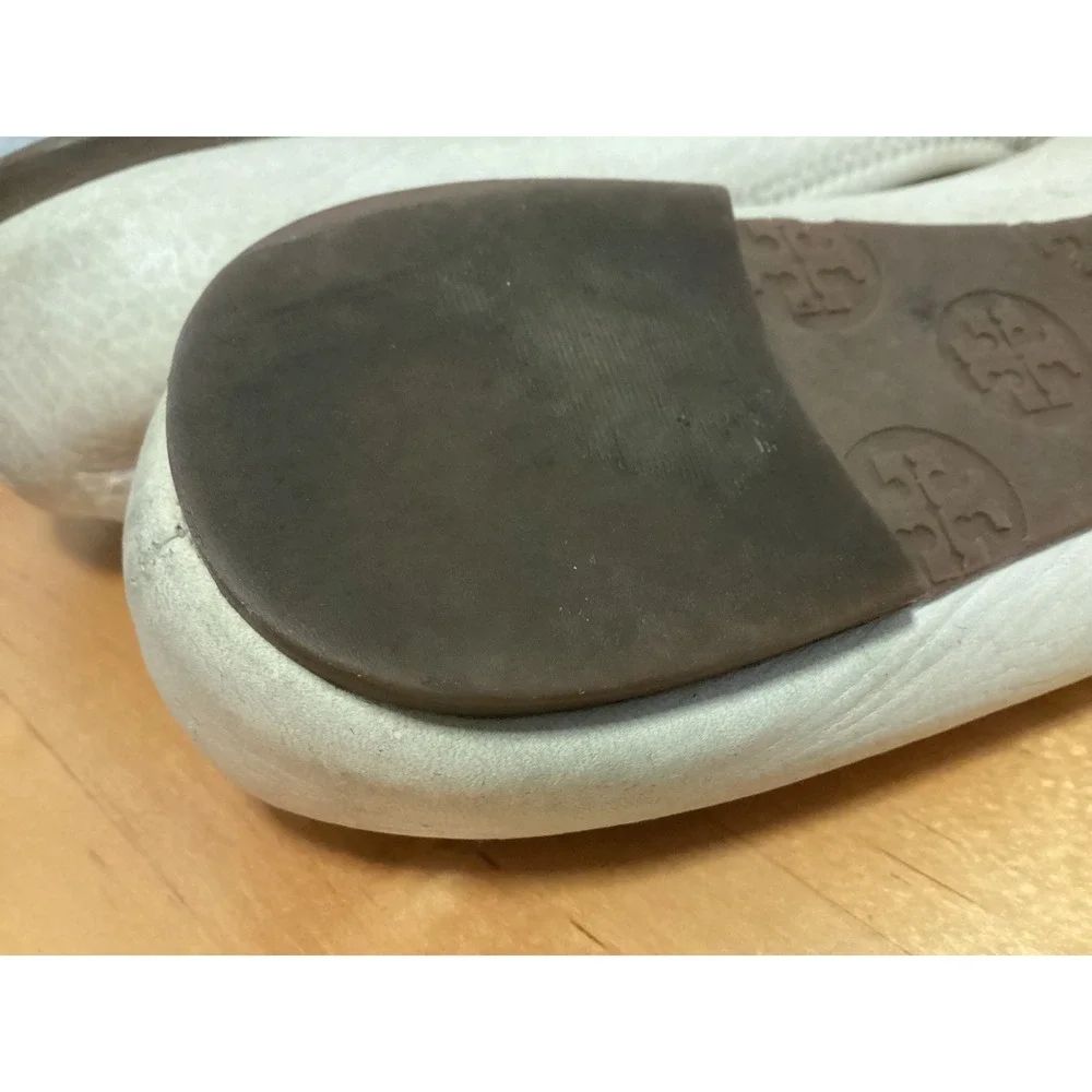 Tory Burch Ballet Flats Women 7 Cream Leather Reva Medallion Scrunch Back